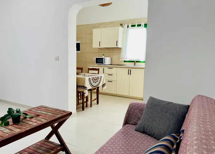 Flora By Vulcano Homes شقة