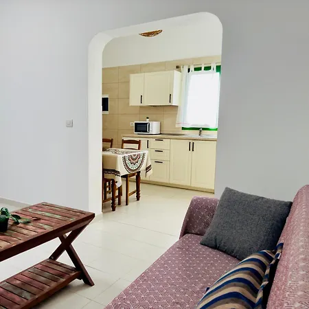 Flora By Vulcano Homes Apartmán